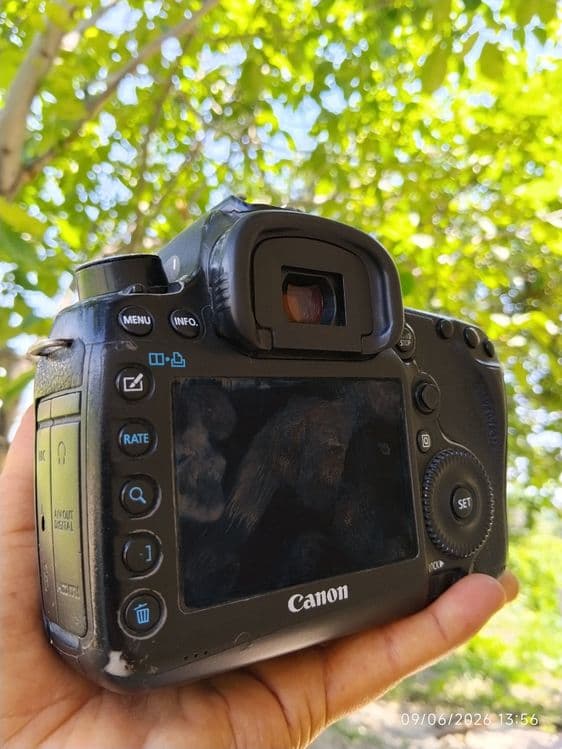 Canon 5D mark3 sotiladi obektiv 50mm 1.8 — 4
