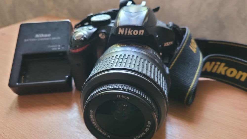 NIKON 3200 Sotiladi — 2