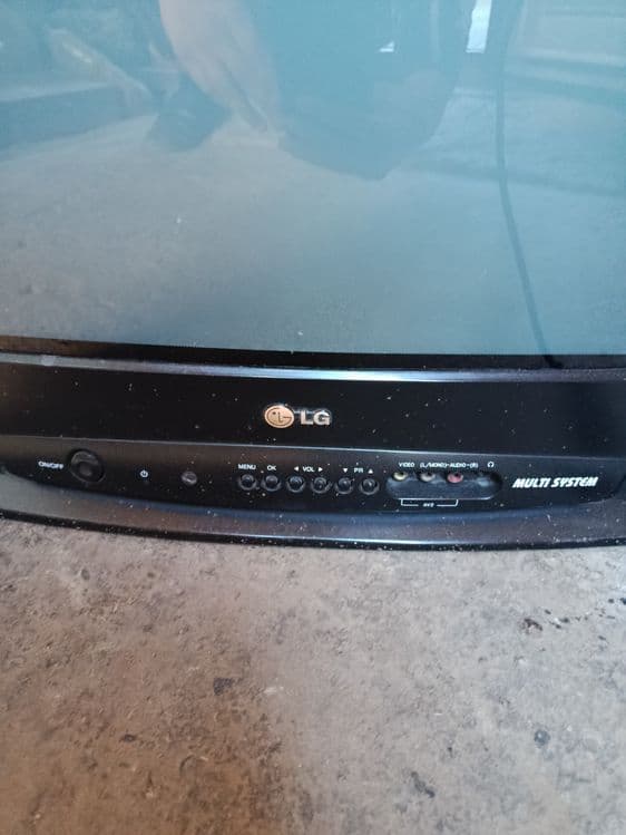 Продам телевизор LG — 2