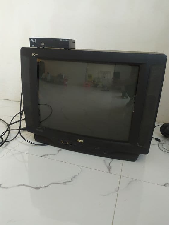 Телевизор JVC Япония с тюнером — 1