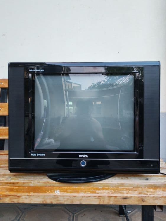 Televizor Sotiladi — 1