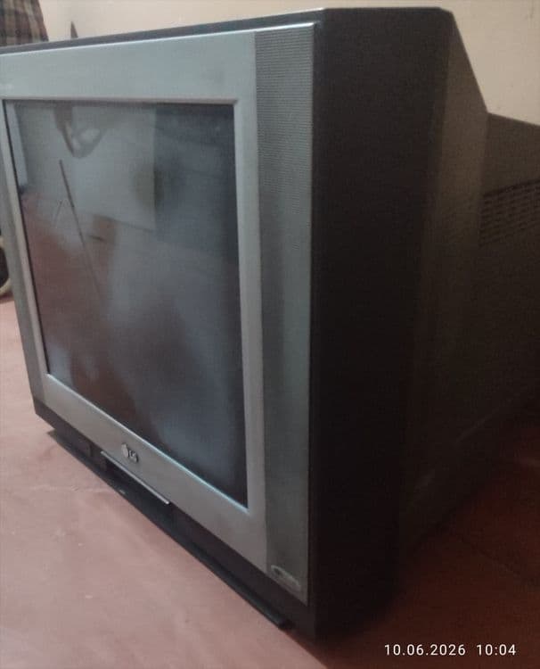 Продается Телевизор LG — 2
