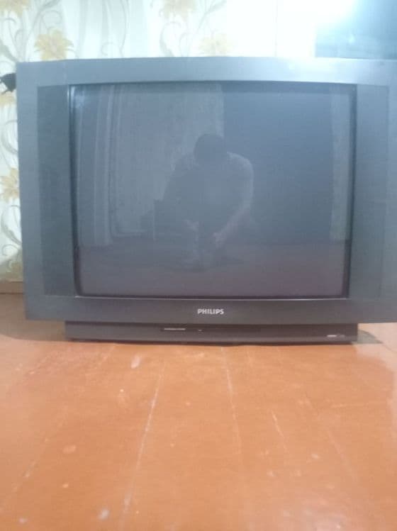 Срочно продаётся телевизор — 1