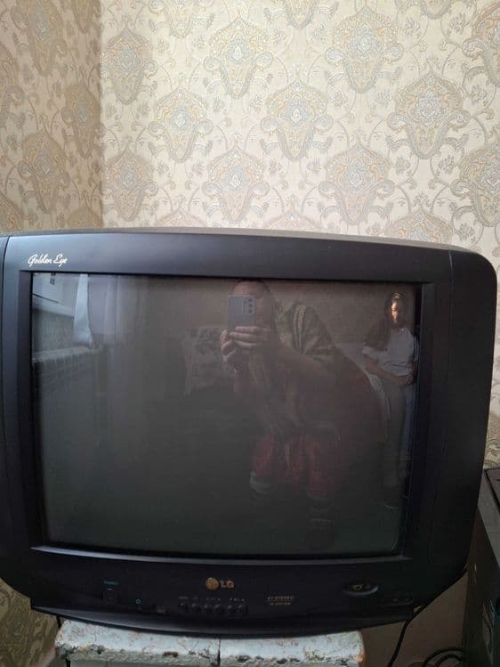 Телевизор LG продаю — 3