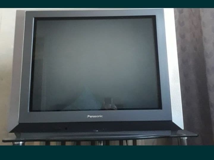 Телевизор в хорошем состоянии, фирма Panasonic. Яркое изображение — 1