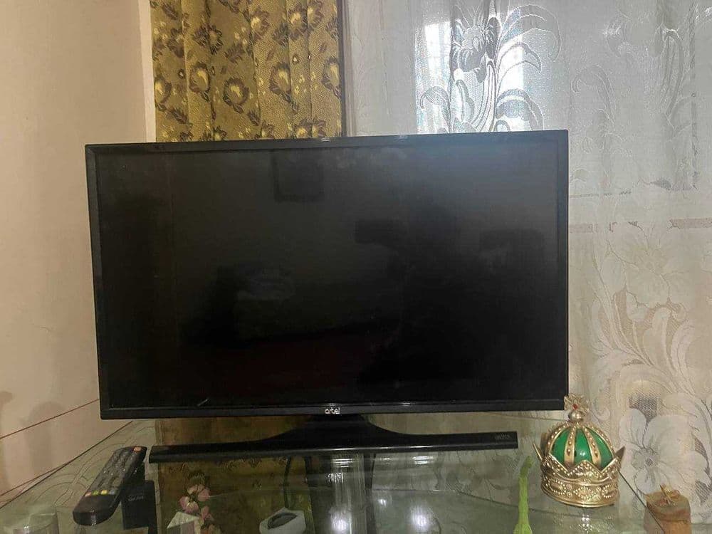 Продается свой в связи с переездом Телевизор Artel TV LED 9100 32” — 1