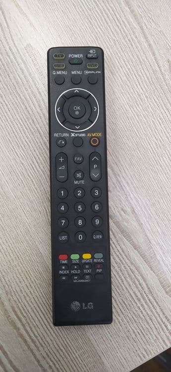 Телевизор LG 42 диагональ — 5