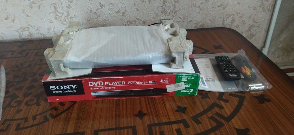 SONY DVD pleyr yangi holatda — 3