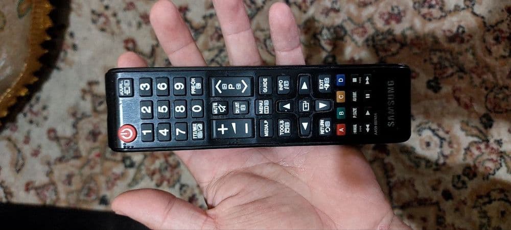 Телевизор Samsung 40 Led срочно продам — 4