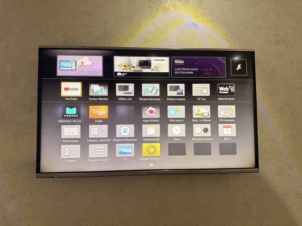 Panasonic smartv — 1