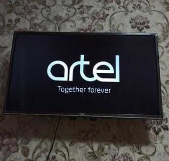 Срочно! Телевизор Artel 32 Smart — 1
