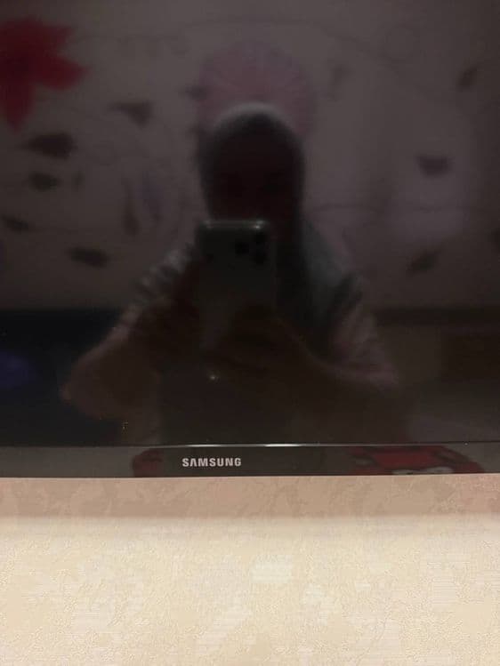 Samsung Tilivizor srochna sotiladi — 2