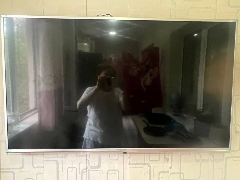 Продается телевизор Panasonic Смарт 43 — 1