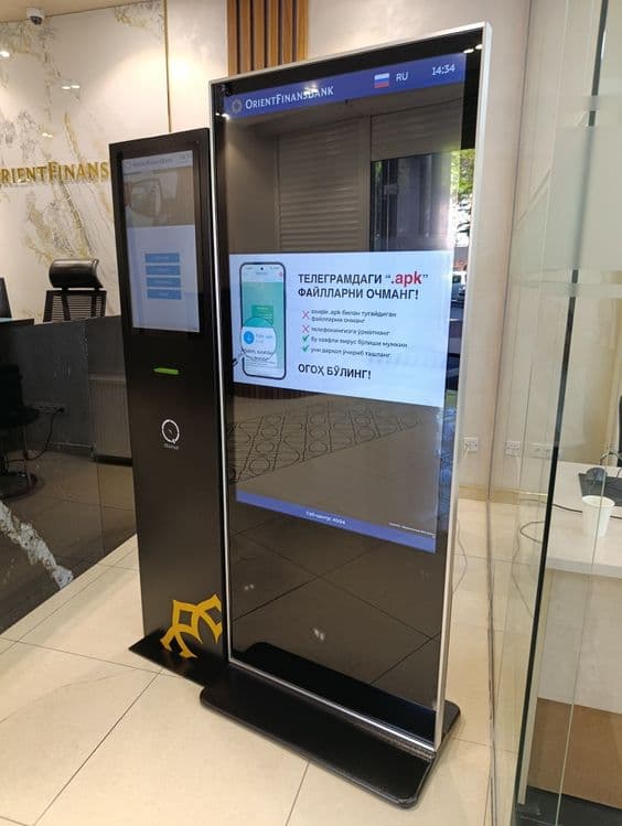Интерактивный инфо-киоск info-kiosk вертикальный, экран 55 Windows — 6