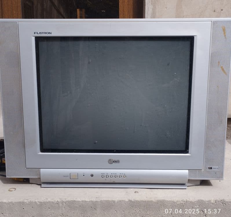 Телевизор LG FlLATRON  сотилади — 1