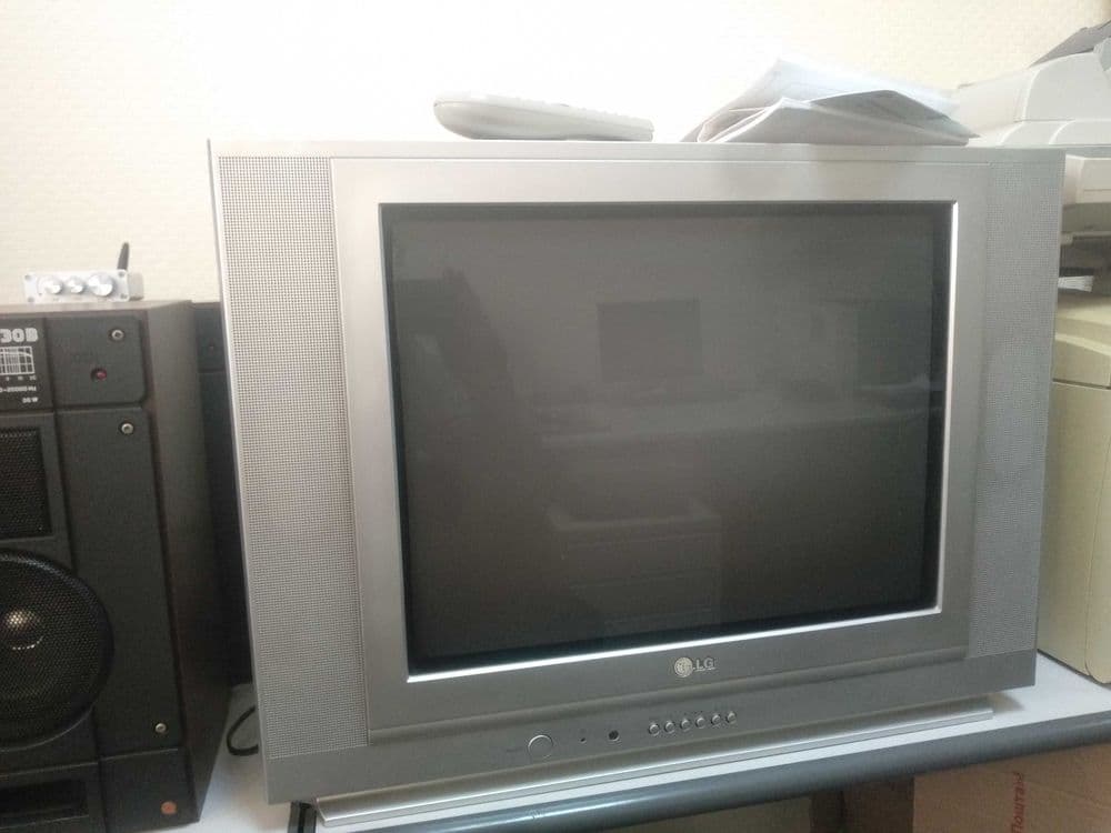 Televizor lg madel — 1