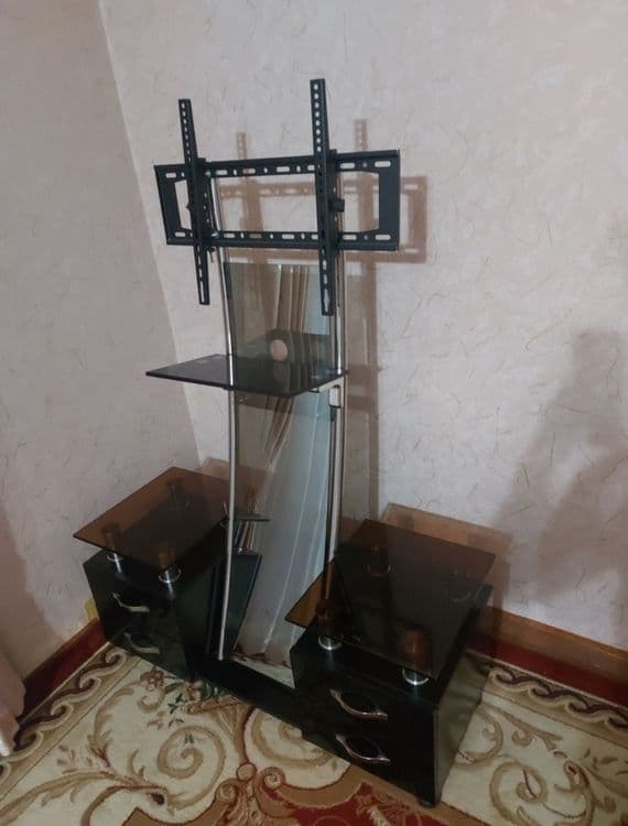 Televizor Patstavka sotiladi — 1