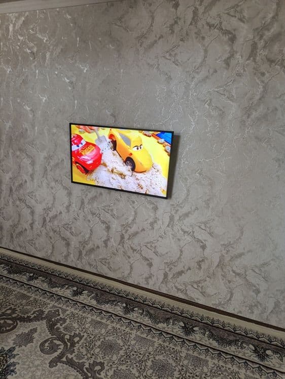 LG 50 smart 4k  galasovoy poisk — 1