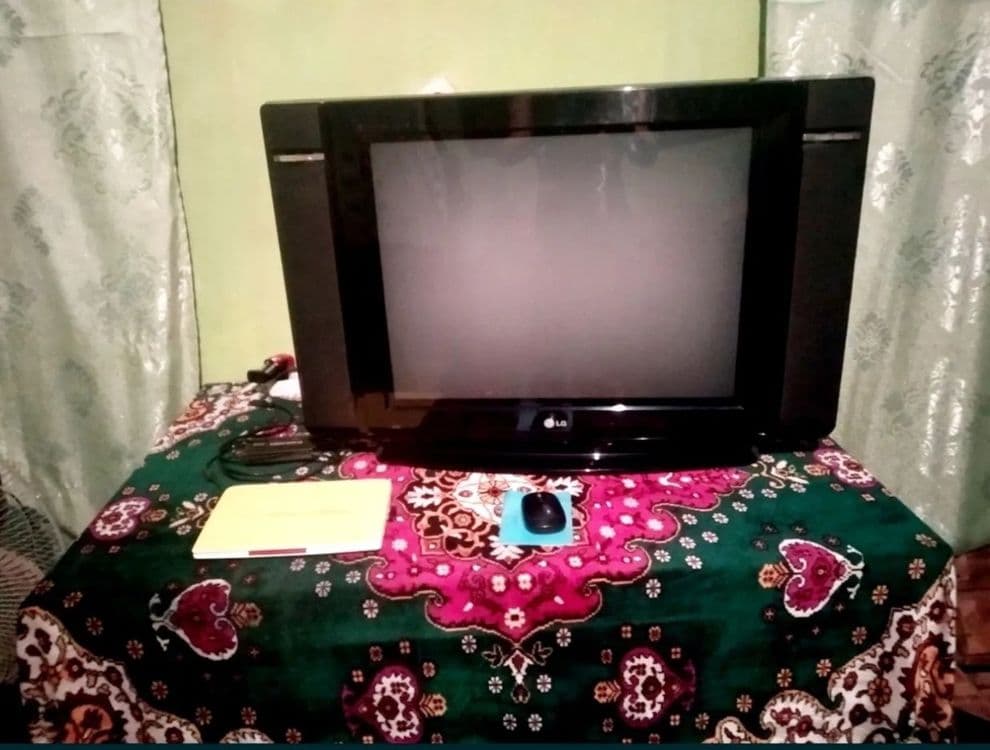 Televizor satiladi — 1