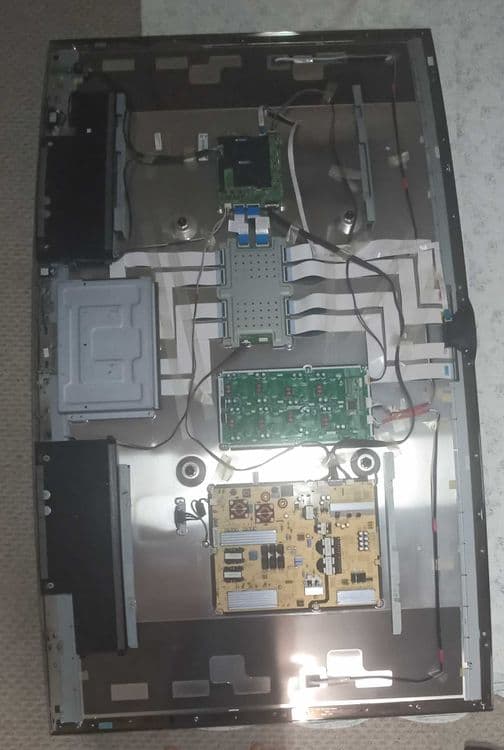 SamsungUE78HU9000T — 2