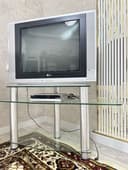 Телевизор LG 74 см с подставкой
