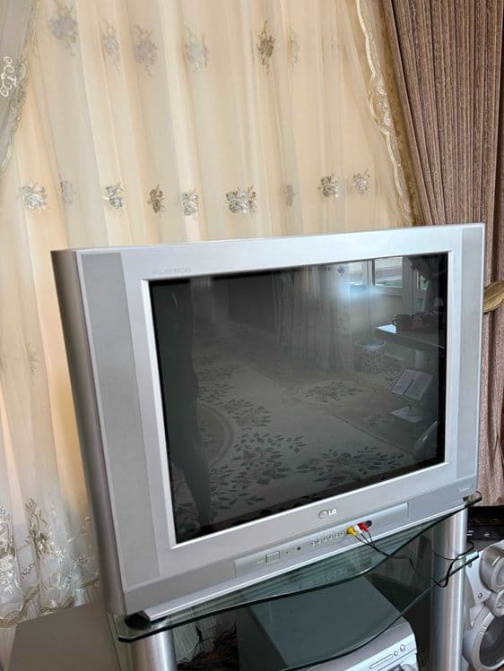 LG 29" CRT TV + DVB-T2 tuner | Komplekt sotiladi — 3