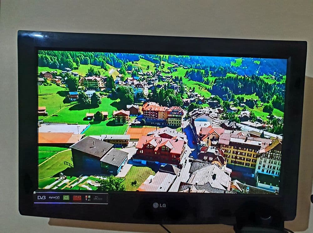 Продаётся телевизор LG 32 — 4