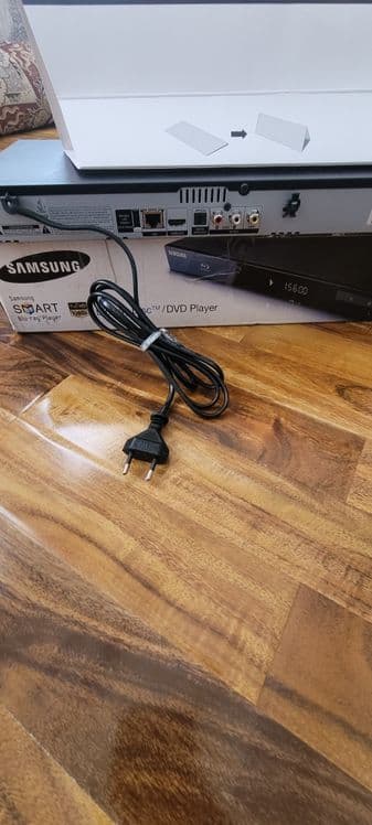 Samsung SMART BLU-RAY DB-5300 — 2