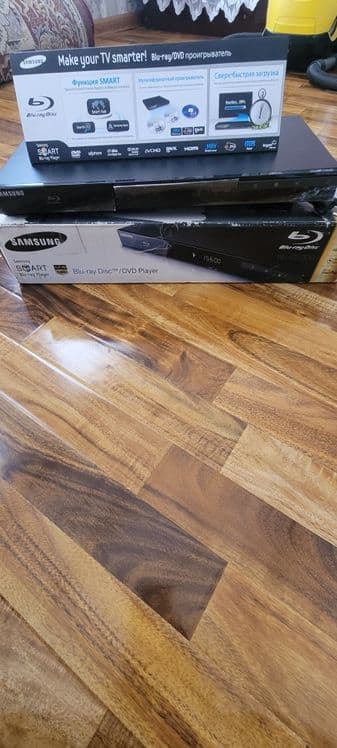 Samsung SMART BLU-RAY DB-5300 — 3