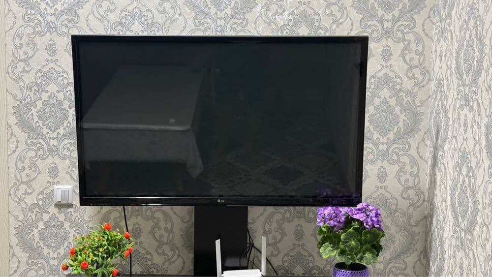 Televizor Lg 56 talik — 1