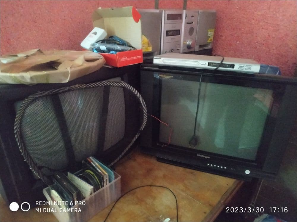 Svetniy Televizorlar sotiladi — 1