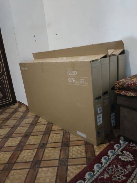 Samsung televizor sotiladi 55 dyum qled — 2