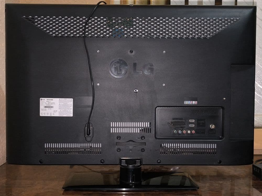 Телевизор LG LED 32 (81 см) — 2