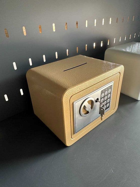 Домашний и офисный мини сейф недорого/Uy va ofis mini seyfi optom narx — 2