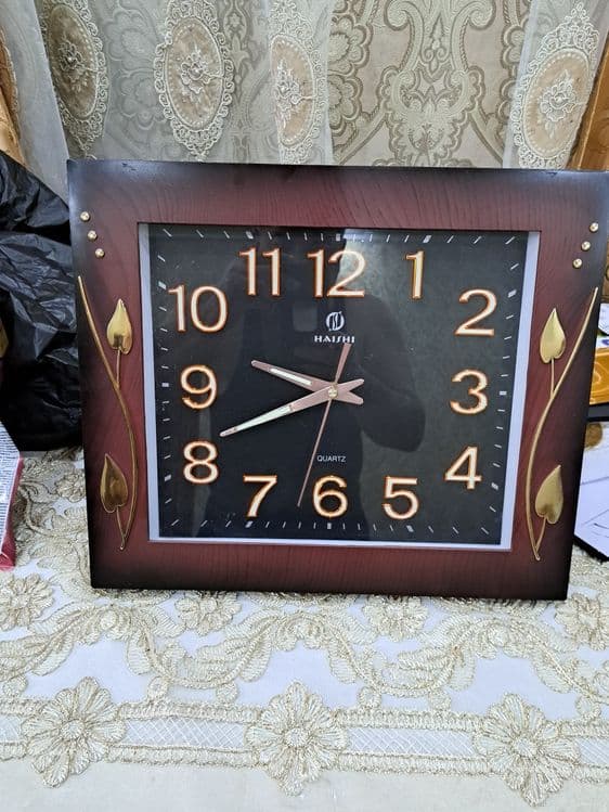 Часы обсолютно новые — 1