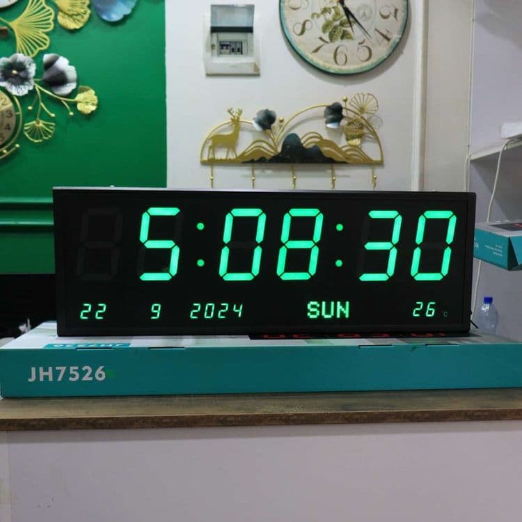 Большие электронные настенные часы с пультом 75×26 — 1