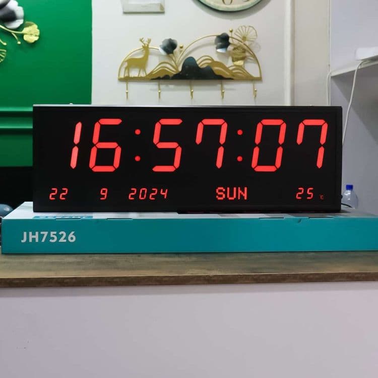 Большие электронные настенные часы с пультом 75×26 — 5