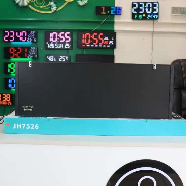 Большие электронные настенные часы с пультом 75×26 — 6