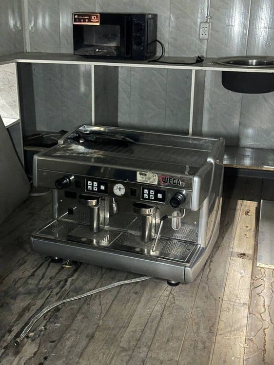 Срочна продоётся WEGA Atlas EVD профессионалная кофемашина — 3
