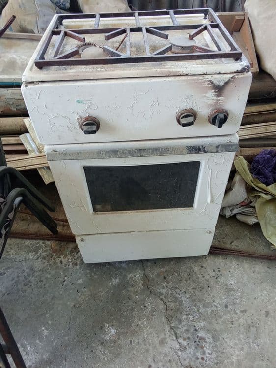 Газ плитаси сотилади — 2