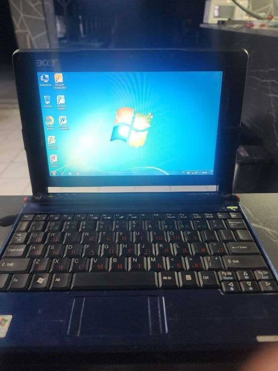 Acer Aspire one ZG5 бюджетный нетбук  windows 7 — 4