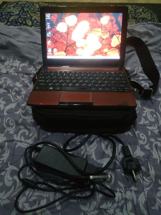 Netbuk acer sotiladi — 4