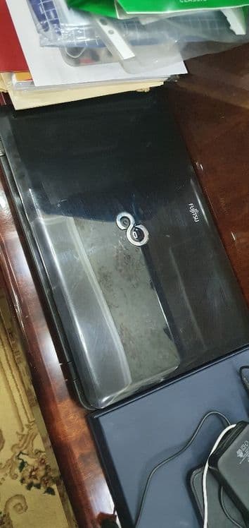 Ноутбук фуджитсу идеальный свой — 1