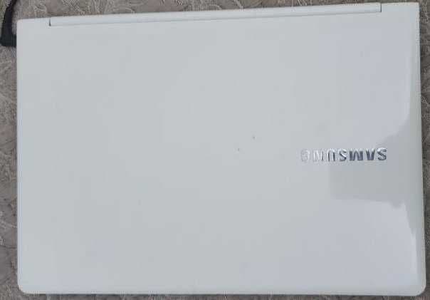 Netbook Samsung 13.3 — 2