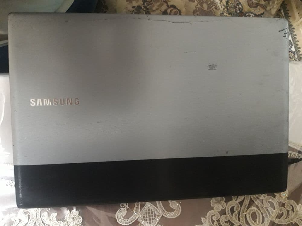 Продам ноутбук Samsung rv520-s05ru — 2