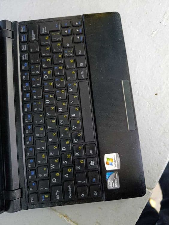 ViewSonic vs13756 netbook — 3