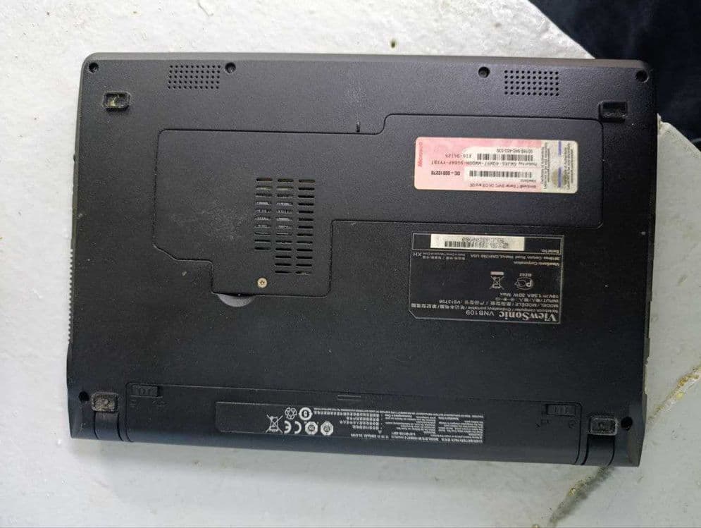 ViewSonic vs13756 netbook — 4