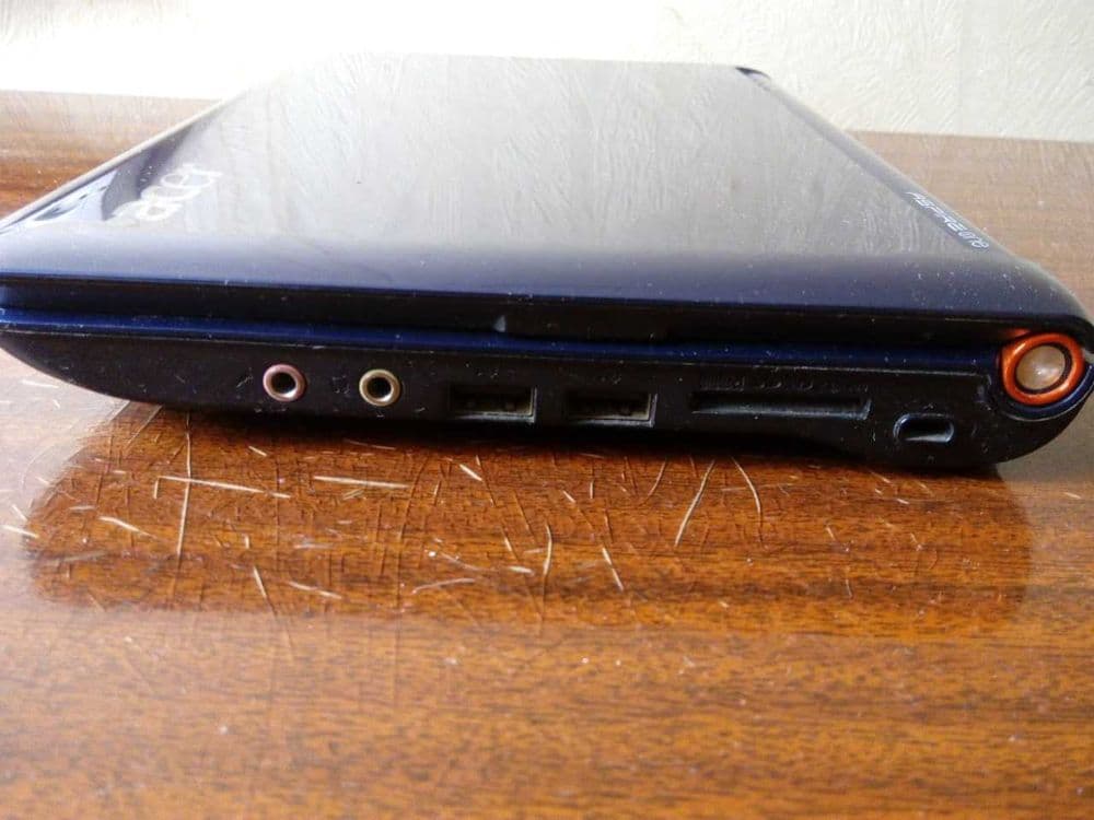 нетбук Асер Aspire one — 4