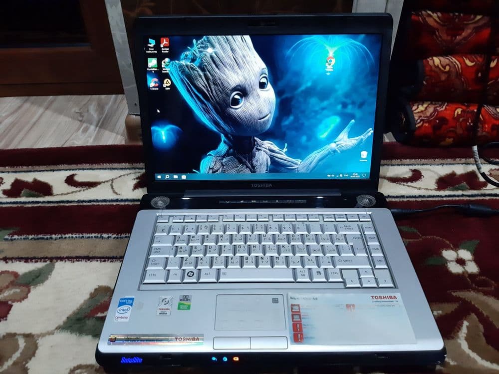 Kompyuter Toshiba — 1