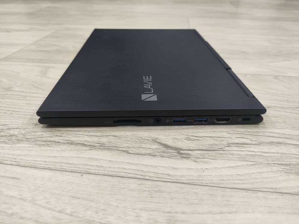 Ультрабук Nec 
Внешне 7/10 СМОТРИТЕ ФОТО 
Процессор - Intel Core I7 75 — 6